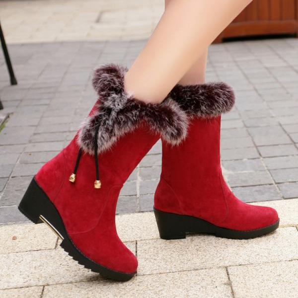Faux Fur Design Winter Boots In Red And Black on Luulla