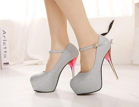 Chic Round Toe Platform Pumps In Silver on Luulla