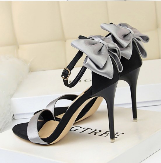 peep toe heels with bow