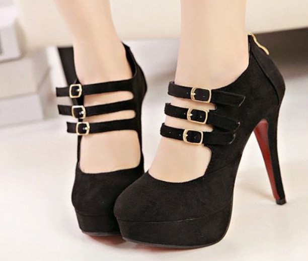 luxury black pumps