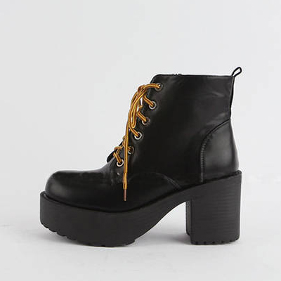 ariat midtown rambler with jeans