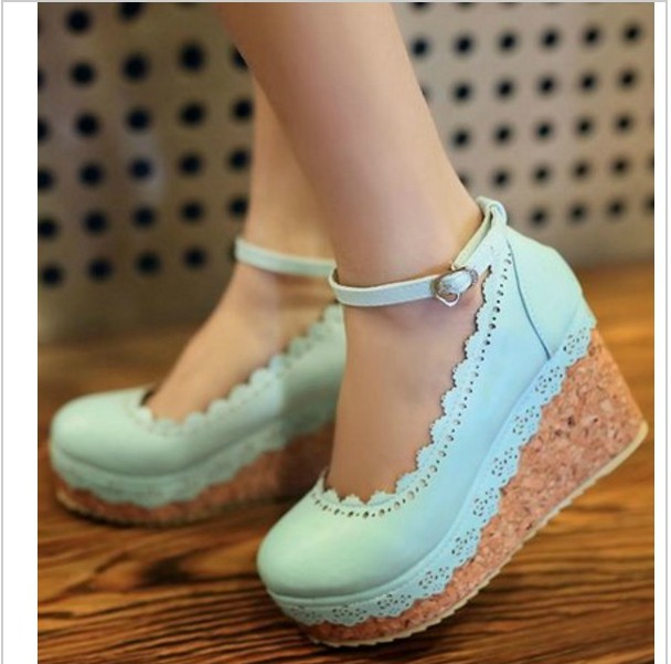 cute shoes with small heel